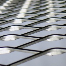 Сетка нержавеющая просечно-вытяжная TR 08Х18Н10 10х4х0,84х0,7 мм ТУ 1470-002-46288331-2009